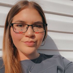 Meet your Posher, Karly